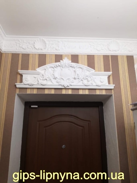 ліпнина з гіпсу, лепка из гипса, гипсовая лепнина
